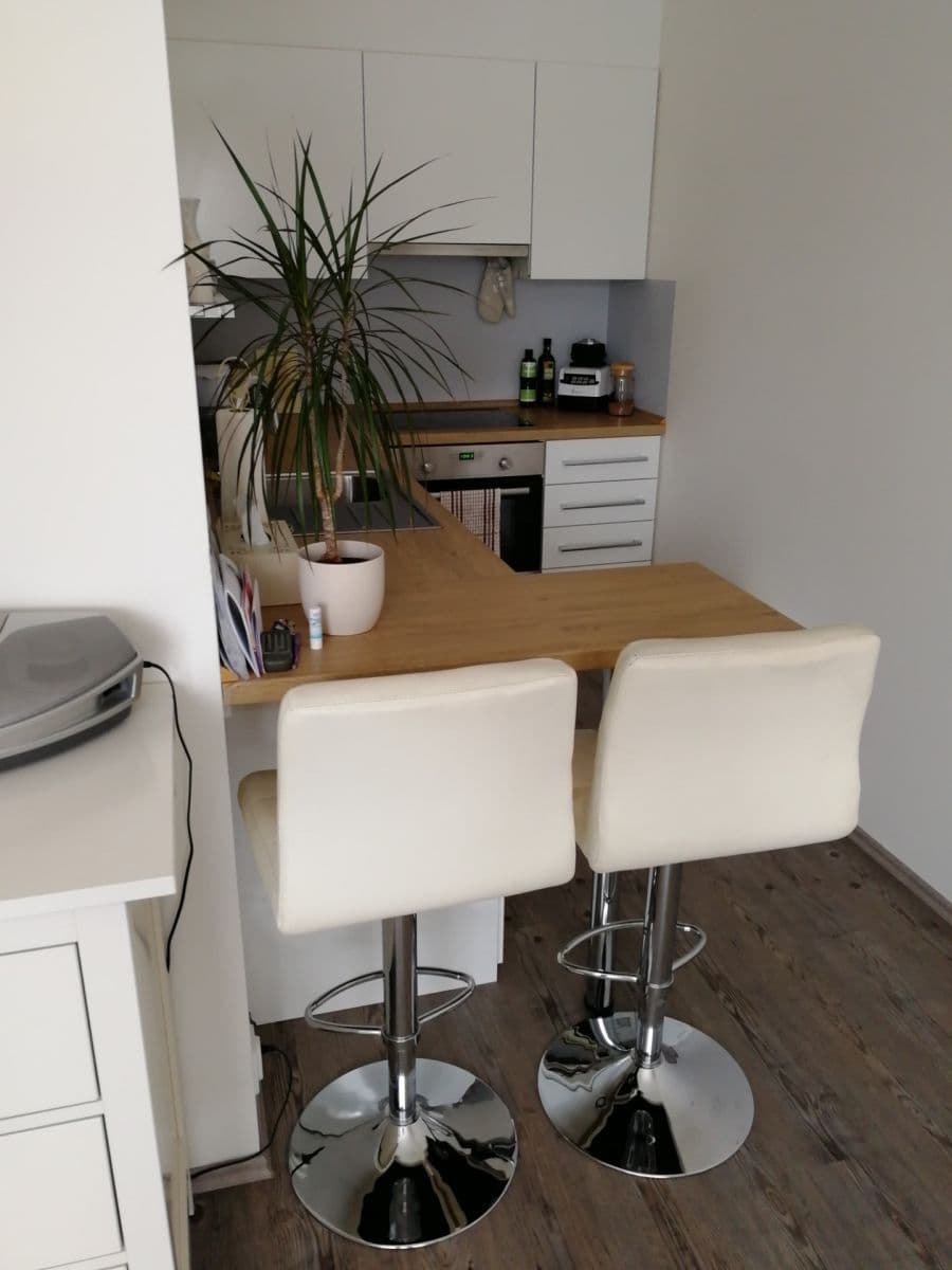 Pronájem bytu 1+kk 34 m², Na Křečku, Praha, Praha Pronájem bytu 1+kk 34 m², Na Křečku, Praha, Praha