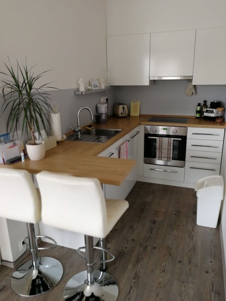 Pronájem bytu 1+kk 34 m², Na Křečku, Praha, Praha Pronájem bytu 1+kk 34 m², Na Křečku, Praha, Praha