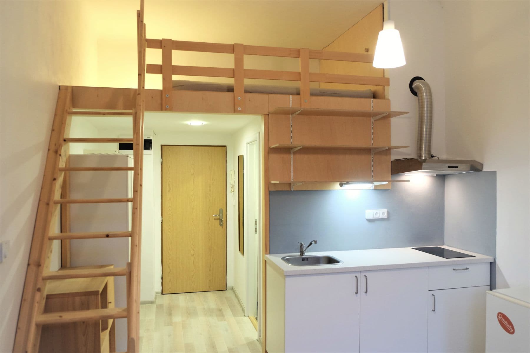 Pronájem bytu Garsoniéra 20 m², Moskevská, Praha, Praha Pronájem bytu Garsoniéra 20 m², Moskevská, Praha, Praha