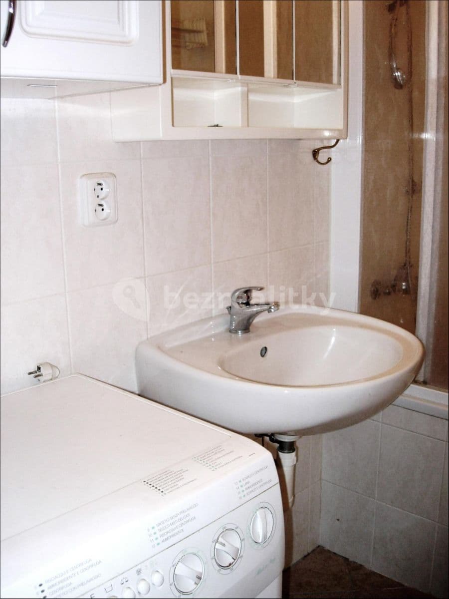 Pronájem bytu 1+kk 35 m², Houdova, Praha, Praha Pronájem bytu 1+kk 35 m², Houdova, Praha, Praha