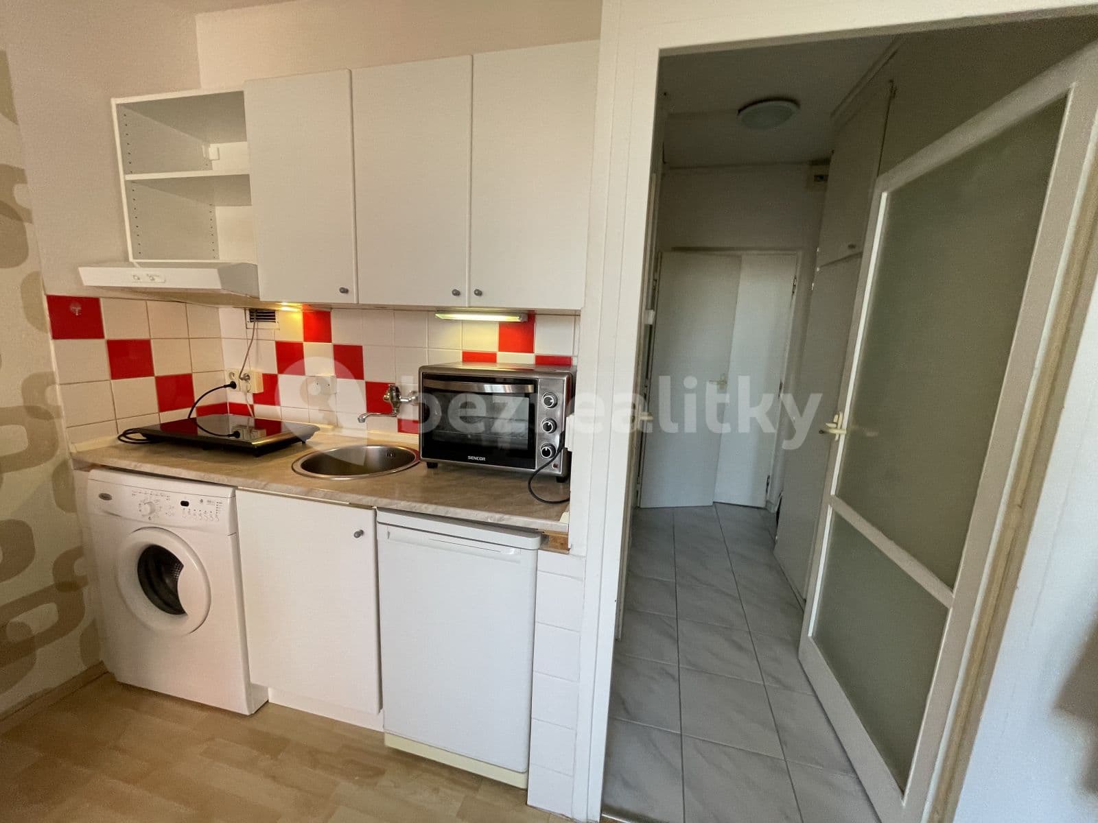 Pronájem bytu 1+kk 27 m², Jahodová, Praha, Praha Pronájem bytu 1+kk 27 m², Jahodová, Praha, Praha