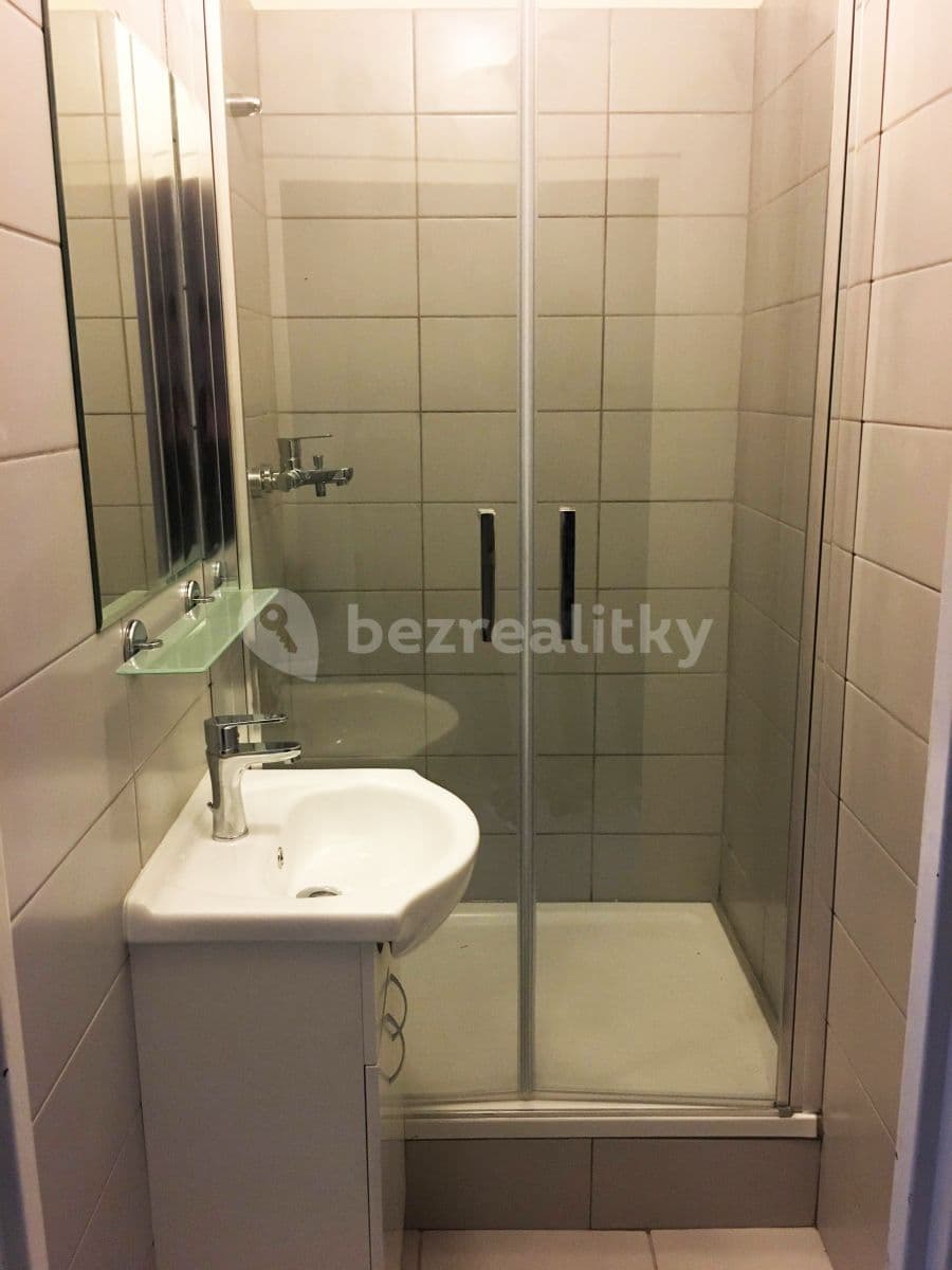 Pronájem bytu 1+kk 27 m², Jahodová, Praha, Praha Pronájem bytu 1+kk 27 m², Jahodová, Praha, Praha