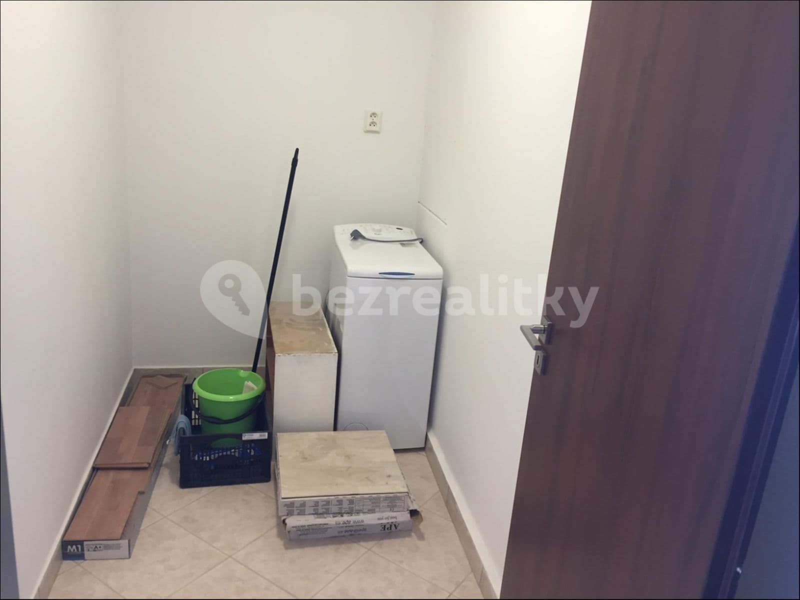 Pronájem bytu 3+1 70 m², Křejpského, Praha, Praha Pronájem bytu 3+1 70 m², Křejpského, Praha, Praha