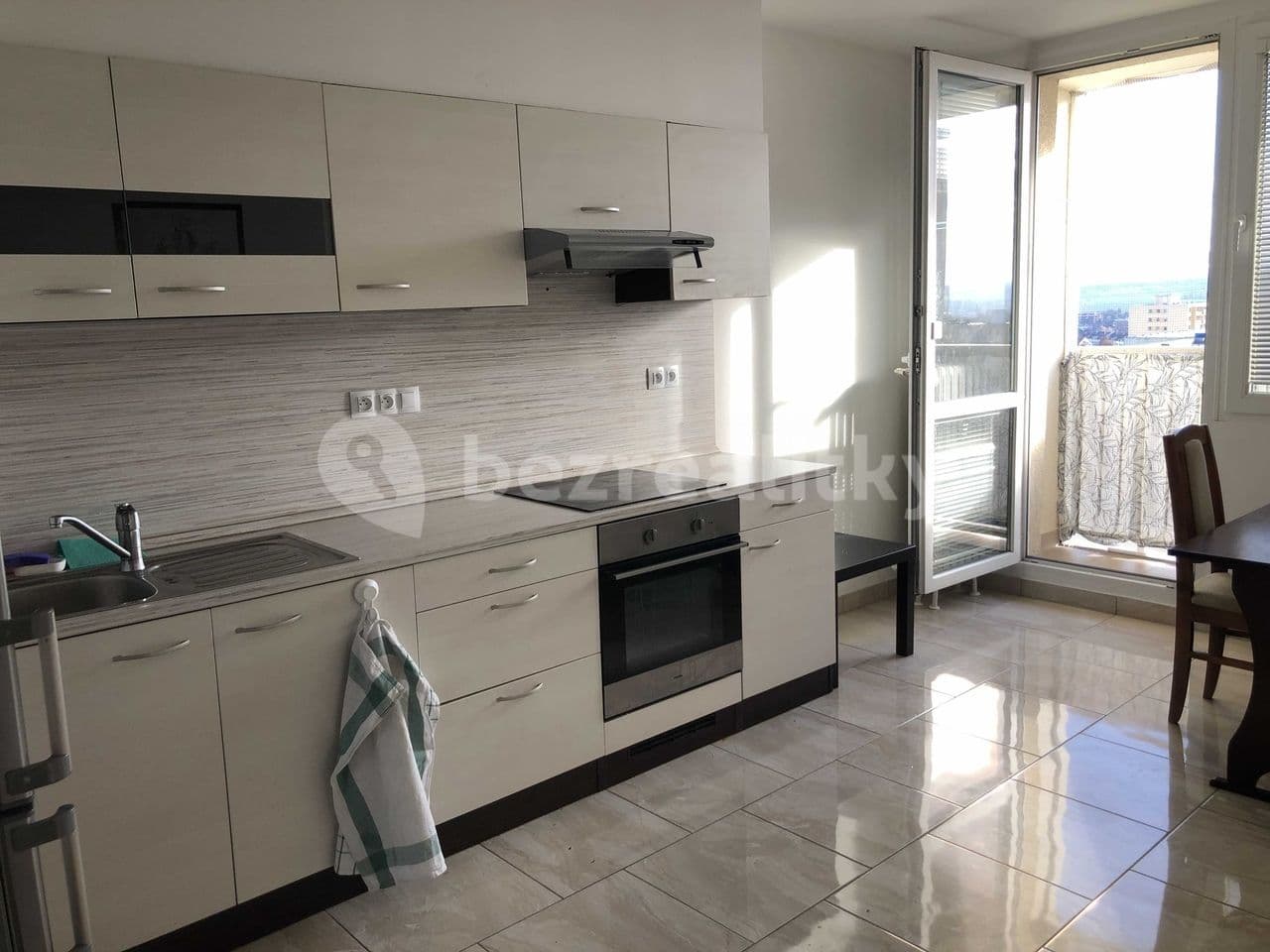 Pronájem bytu 3+1 70 m², Křejpského, Praha, Praha Pronájem bytu 3+1 70 m², Křejpského, Praha, Praha