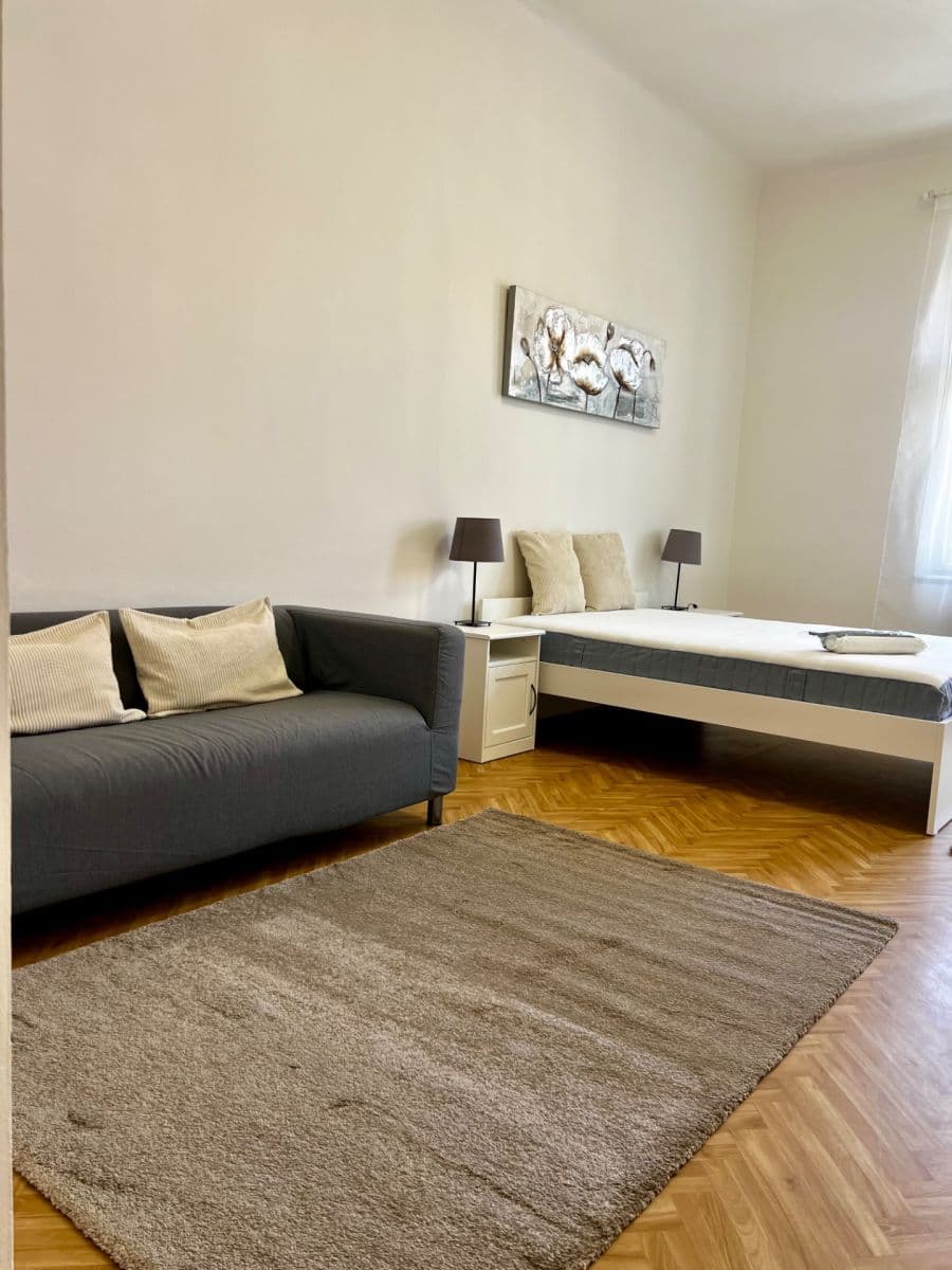 Pronájem bytu 2+1 72 m², Muchova, Praha, Praha Pronájem bytu 2+1 72 m², Muchova, Praha, Praha