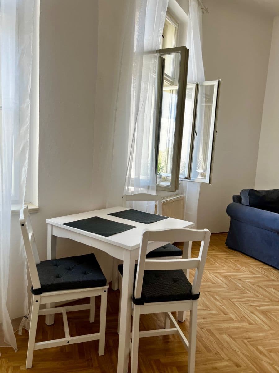 Pronájem bytu 2+1 72 m², Muchova, Praha, Praha Pronájem bytu 2+1 72 m², Muchova, Praha, Praha