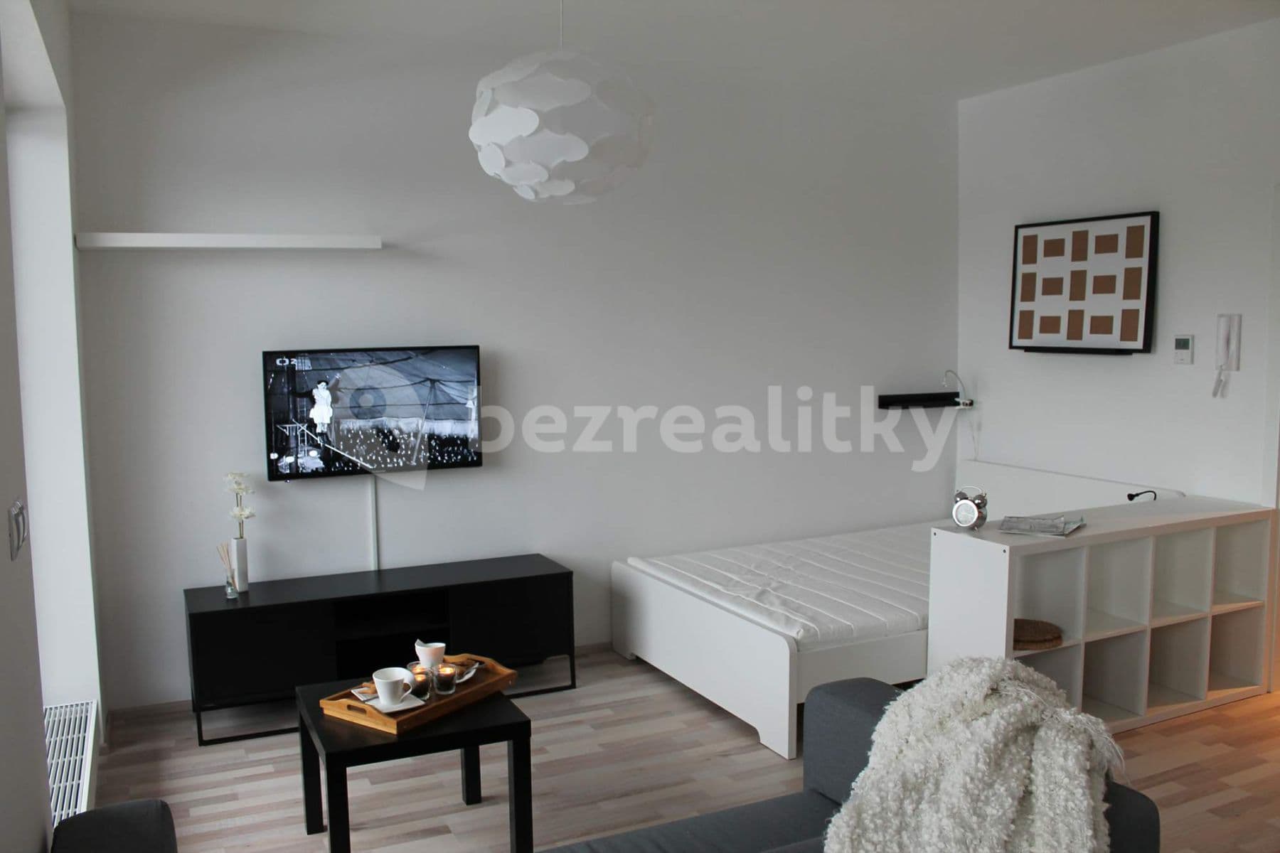Pronájem bytu 1+kk 47 m², Kigginsova, Brno, Jihomoravský kraj Pronájem bytu 1+kk 47 m², Kigginsova, Brno, Jihomoravský kraj