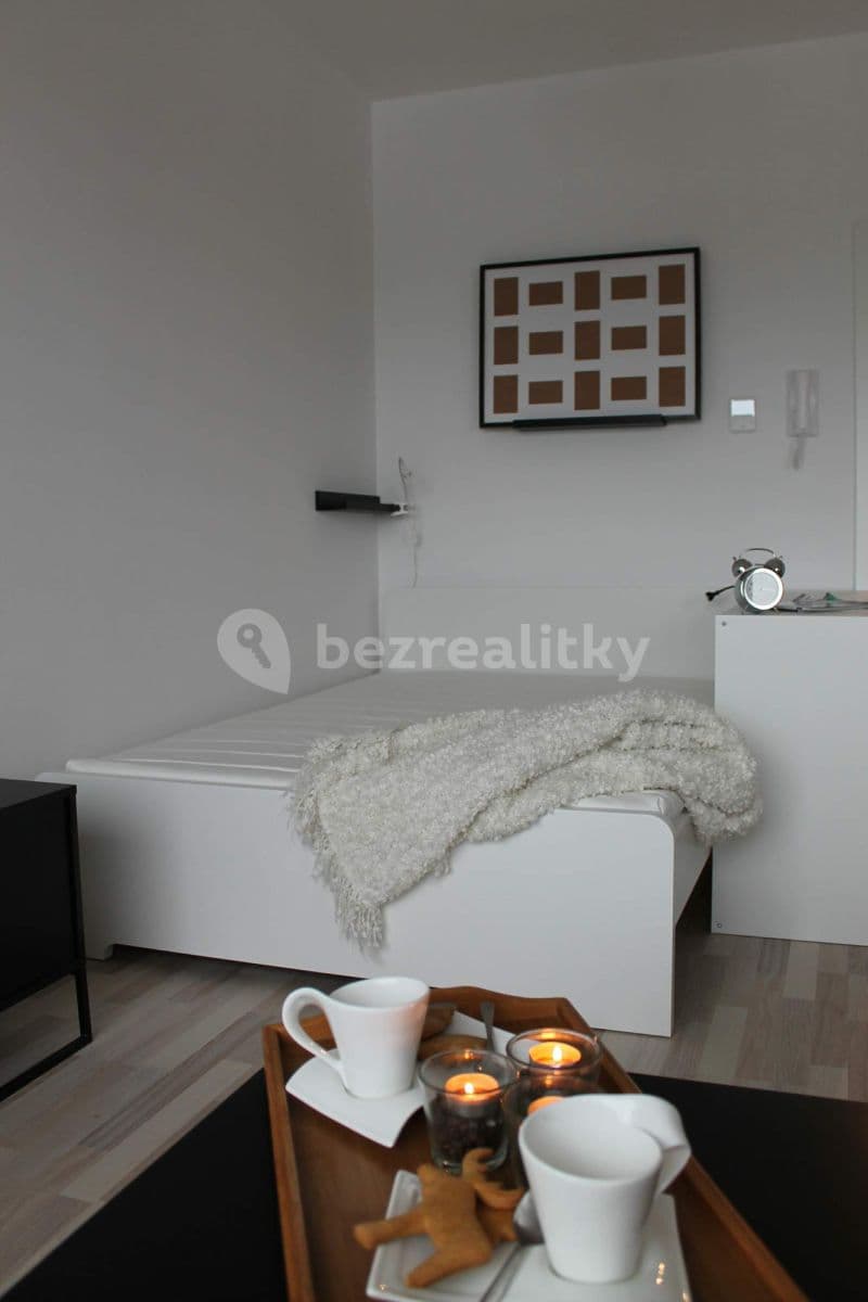 Pronájem bytu 1+kk 47 m², Kigginsova, Brno, Jihomoravský kraj Pronájem bytu 1+kk 47 m², Kigginsova, Brno, Jihomoravský kraj