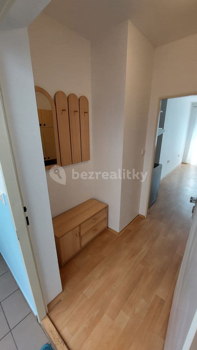 Pronájem bytu 2+kk 40 m², Luštěnice, Středočeský kraj Pronájem bytu 2+kk 40 m², Luštěnice, Středočeský kraj