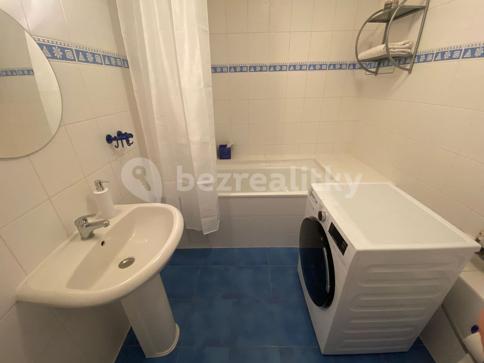 Pronájem bytu 2+kk 44 m², Levá, Praha, Praha Pronájem bytu 2+kk 44 m², Levá, Praha, Praha
