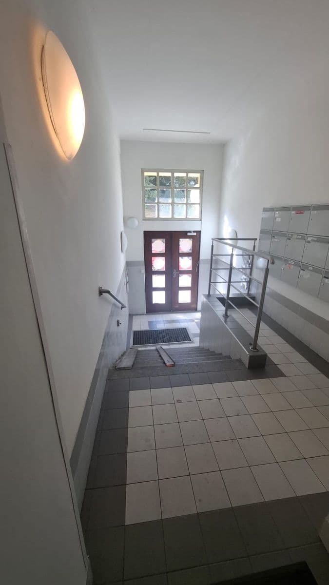Pronájem bytu 2+kk 44 m², Levá, Praha, Praha Pronájem bytu 2+kk 44 m², Levá, Praha, Praha