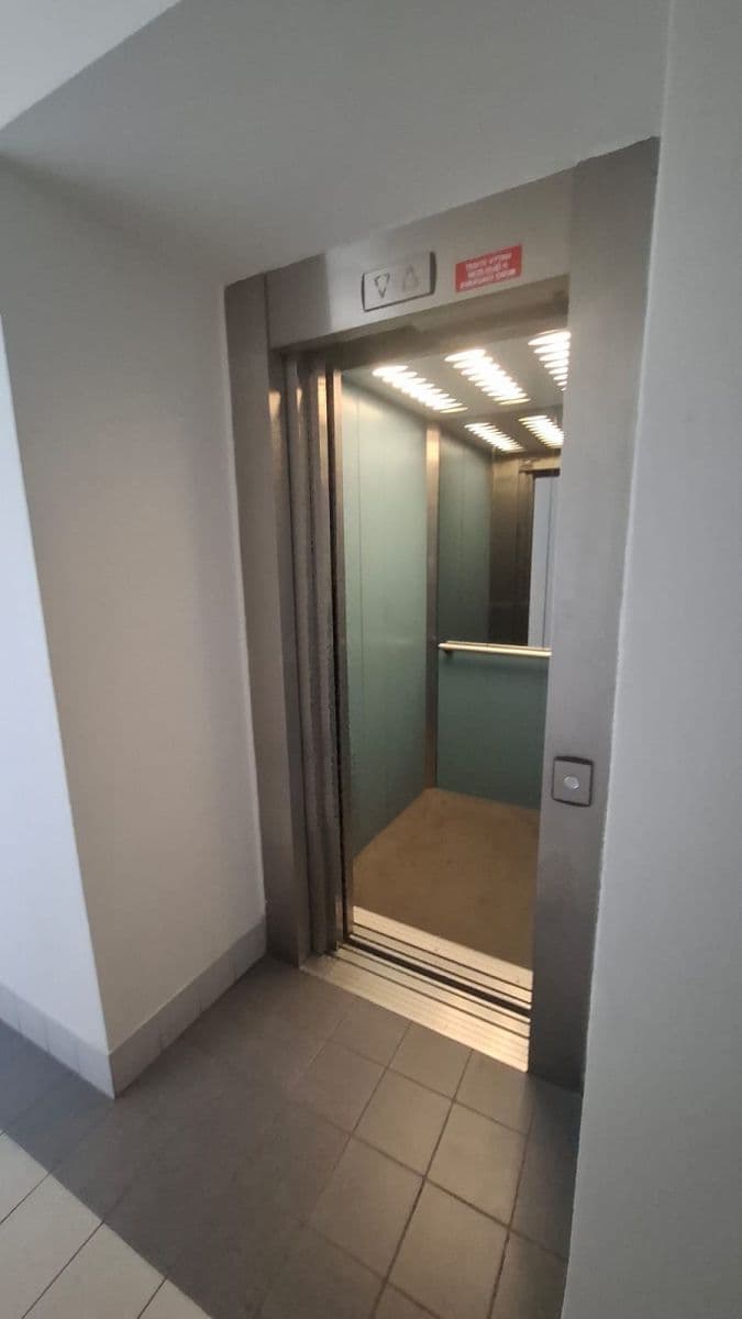 Pronájem bytu 2+kk 44 m², Levá, Praha, Praha Pronájem bytu 2+kk 44 m², Levá, Praha, Praha