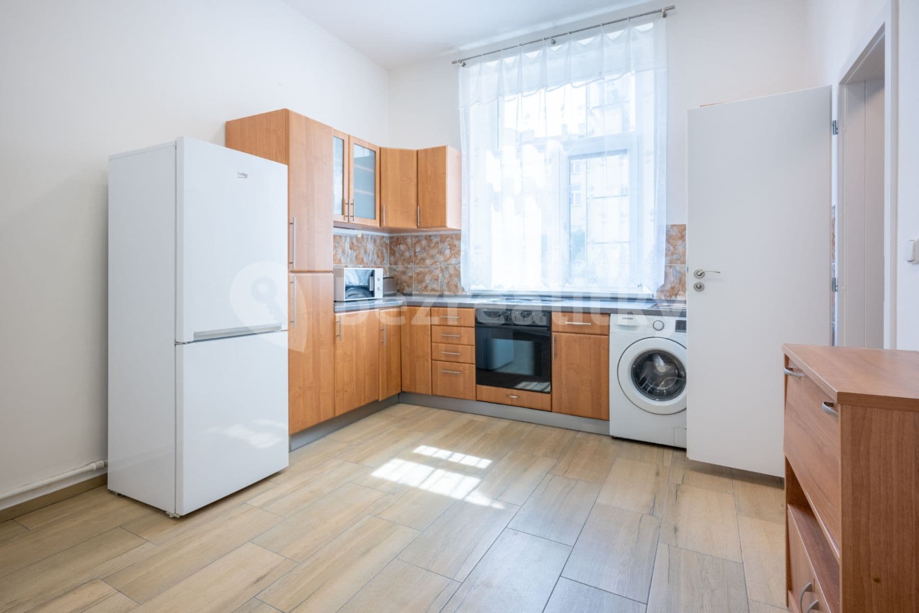 Pronájem bytu 1+1 32 m², Gutova, Praha, Praha Pronájem bytu 1+1 32 m², Gutova, Praha, Praha