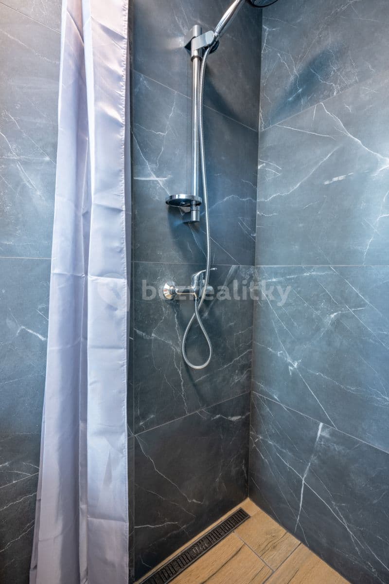 Pronájem bytu 1+1 32 m², Gutova, Praha, Praha Pronájem bytu 1+1 32 m², Gutova, Praha, Praha