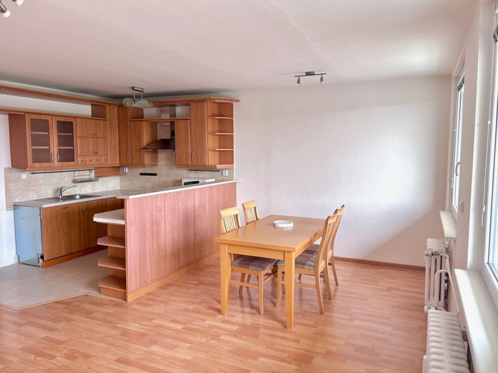 Pronájem bytu 4+kk 87 m², K Rovinám, Praha, Praha Pronájem bytu 4+kk 87 m², K Rovinám, Praha, Praha