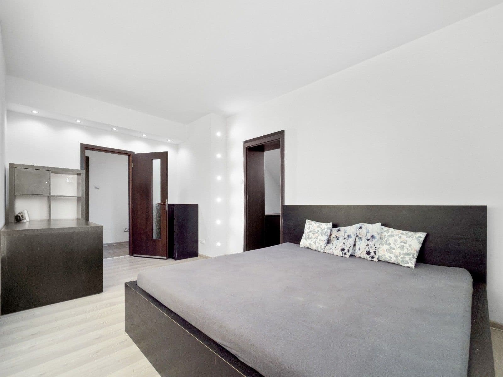 Pronájem bytu 3+1 75 m², Školní, Rybitví, Pardubický kraj Pronájem bytu 3+1 75 m², Školní, Rybitví, Pardubický kraj