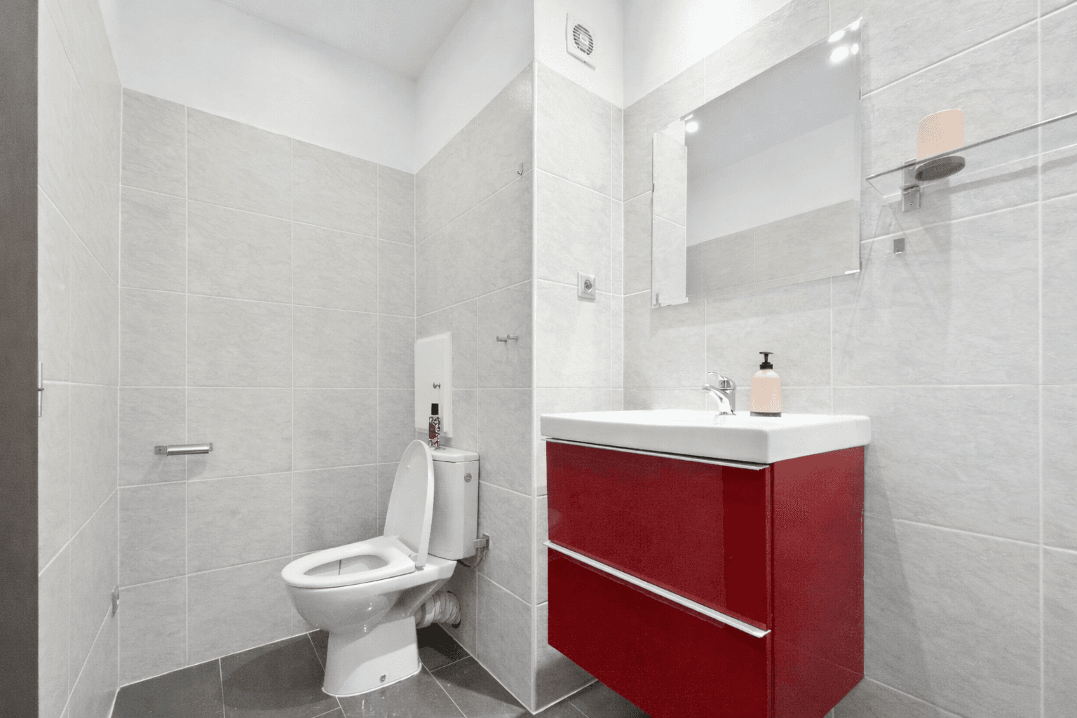 Pronájem bytu 3+1 75 m², Školní, Rybitví, Pardubický kraj Pronájem bytu 3+1 75 m², Školní, Rybitví, Pardubický kraj