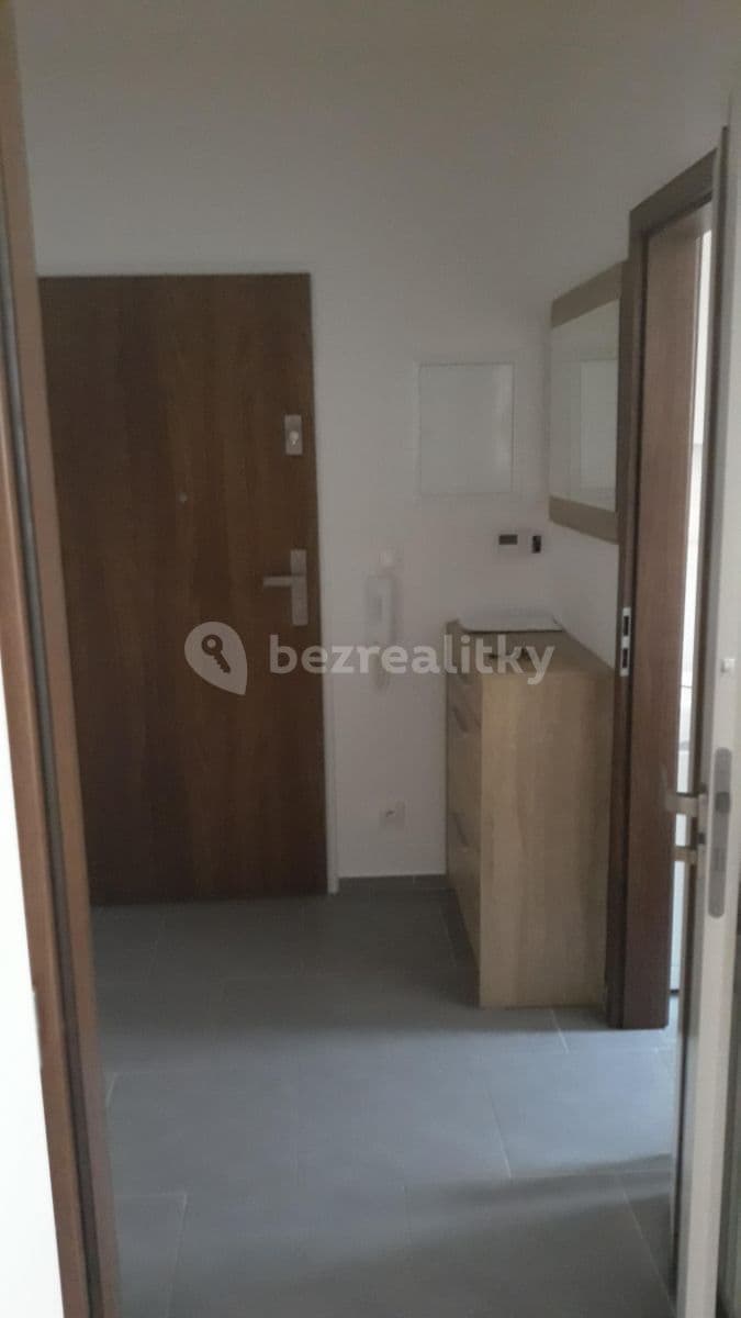 Pronájem bytu 2+kk 37 m², Pražská, Brandýs nad Labem-Stará Boleslav, Středočeský kraj Pronájem bytu 2+kk 37 m², Pražská, Brandýs nad Labem-Stará Boleslav, Středočeský kraj