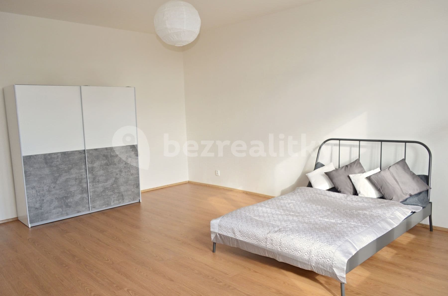Pronájem bytu 2+kk 60 m², Plzeň, Plzeňský kraj Pronájem bytu 2+kk 60 m², Plzeň, Plzeňský kraj