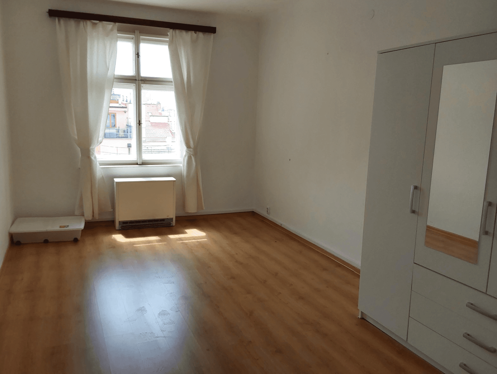 Pronájem bytu 2+kk 48 m², Madridská, Praha, Praha Pronájem bytu 2+kk 48 m², Madridská, Praha, Praha