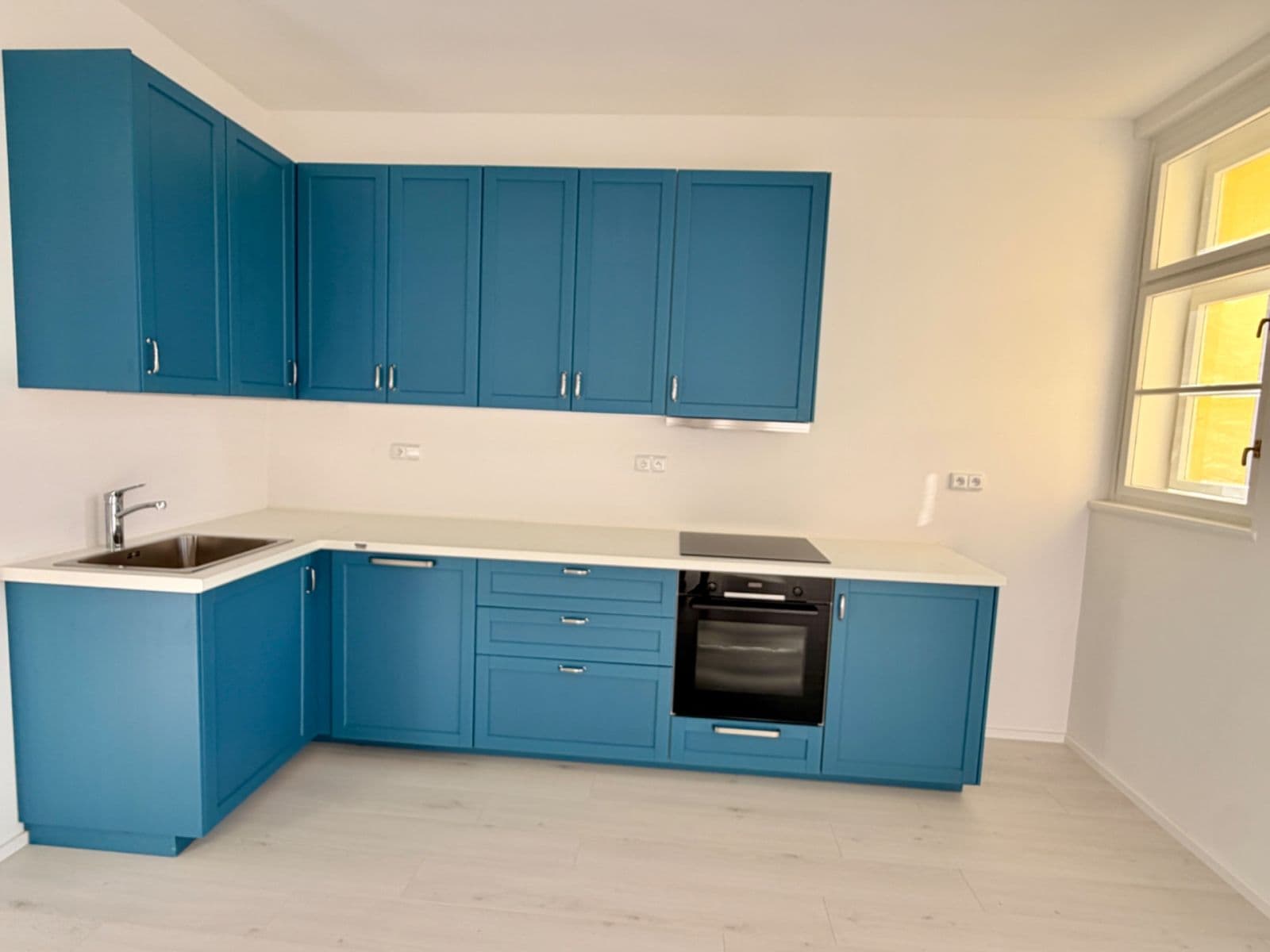 Pronájem bytu 3+kk 85 m², Uralská, Praha, Praha Pronájem bytu 3+kk 85 m², Uralská, Praha, Praha