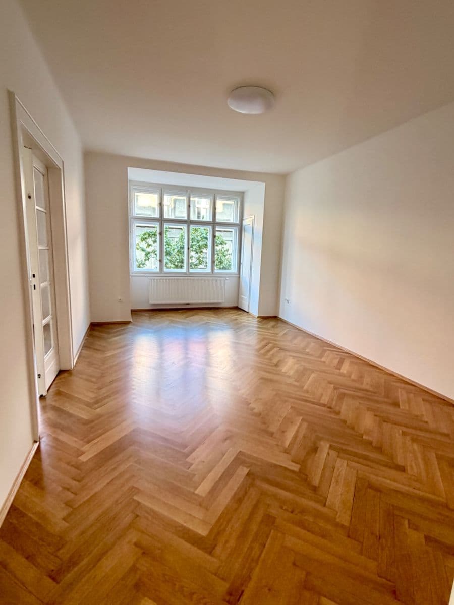 Pronájem bytu 3+kk 85 m², Uralská, Praha, Praha Pronájem bytu 3+kk 85 m², Uralská, Praha, Praha