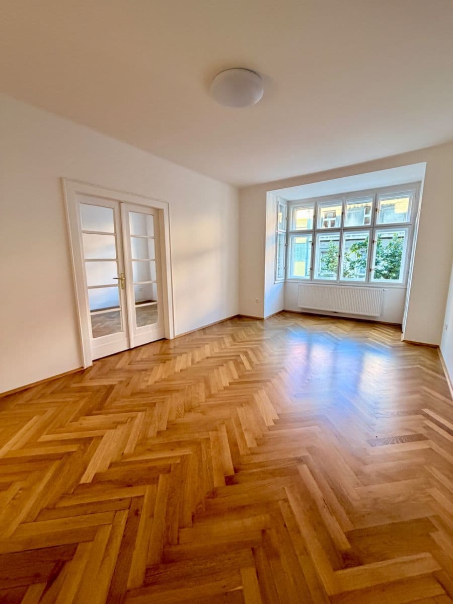 Pronájem bytu 3+kk 85 m², Uralská, Praha, Praha Pronájem bytu 3+kk 85 m², Uralská, Praha, Praha