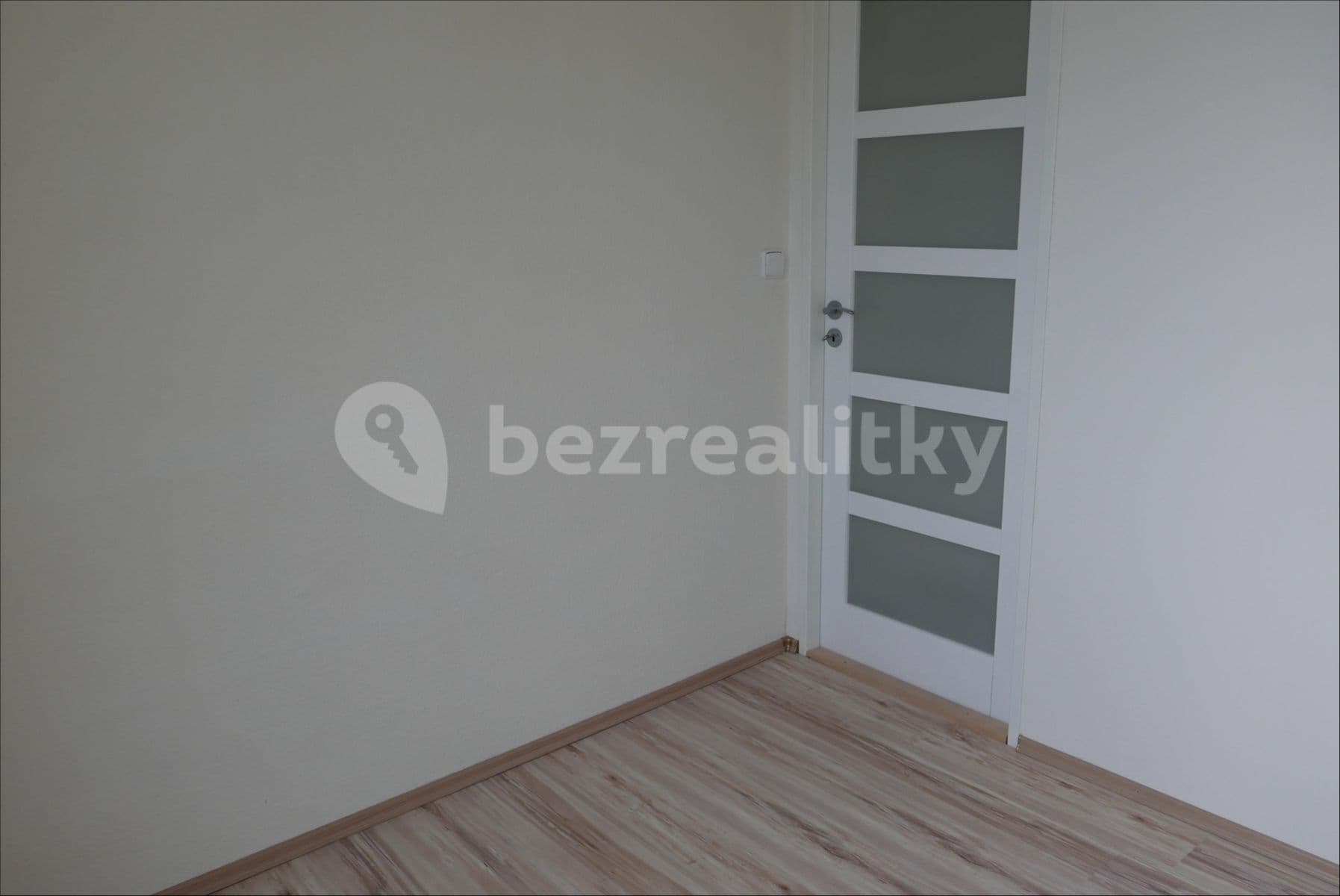 Pronájem bytu 2+kk 35 m², Kandertova, Praha, Praha
