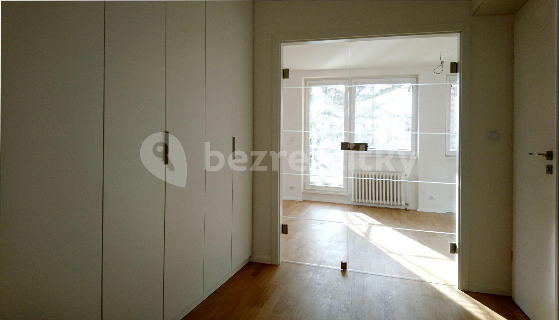 Pronájem bytu 3+1 85 m², Pod stadiony, Praha, Praha
