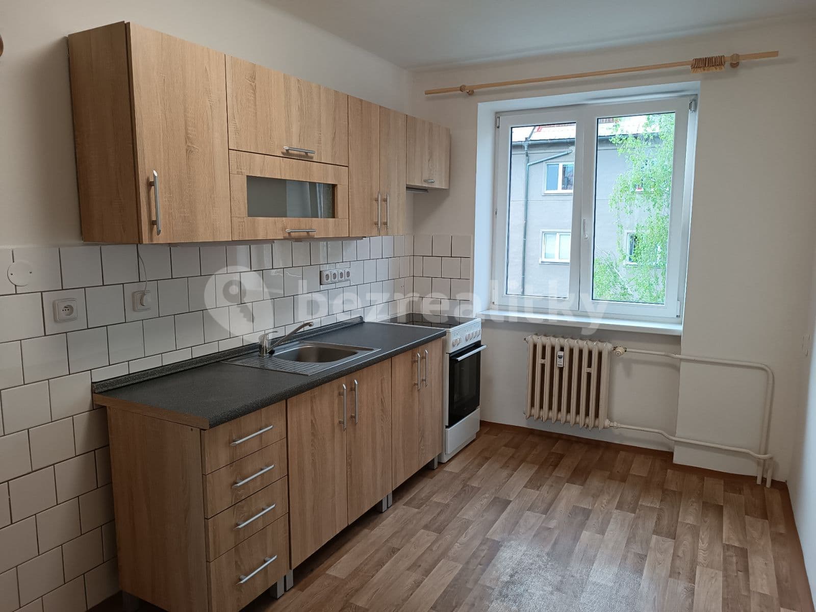 Pronájem bytu 2+1 56 m², Myslbekova, Olomouc, Olomoucký kraj Pronájem bytu 2+1 56 m², Myslbekova, Olomouc, Olomoucký kraj