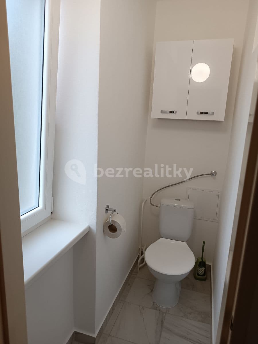 Pronájem bytu 2+1 56 m², Myslbekova, Olomouc, Olomoucký kraj Pronájem bytu 2+1 56 m², Myslbekova, Olomouc, Olomoucký kraj