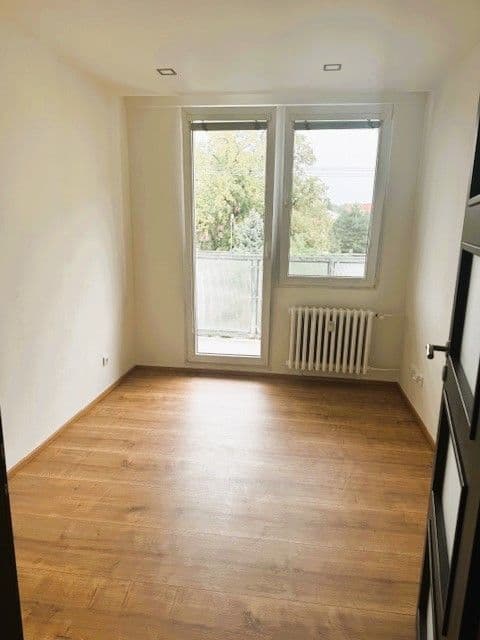 Pronájem bytu 2+kk 47 m², Karla Tájka, Brandýs nad Labem-Stará Boleslav, Středočeský kraj Pronájem bytu 2+kk 47 m², Karla Tájka, Brandýs nad Labem-Stará Boleslav, Středočeský kraj