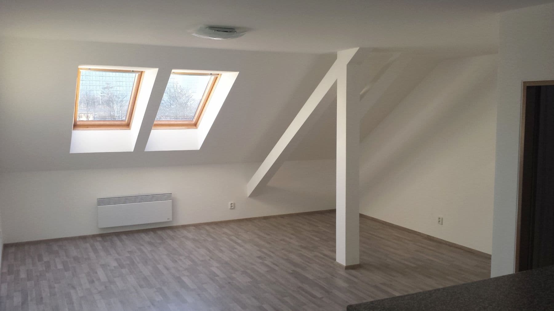 Pronájem bytu 1+kk 46 m², Zdařilá, Praha, Praha Pronájem bytu 1+kk 46 m², Zdařilá, Praha, Praha
