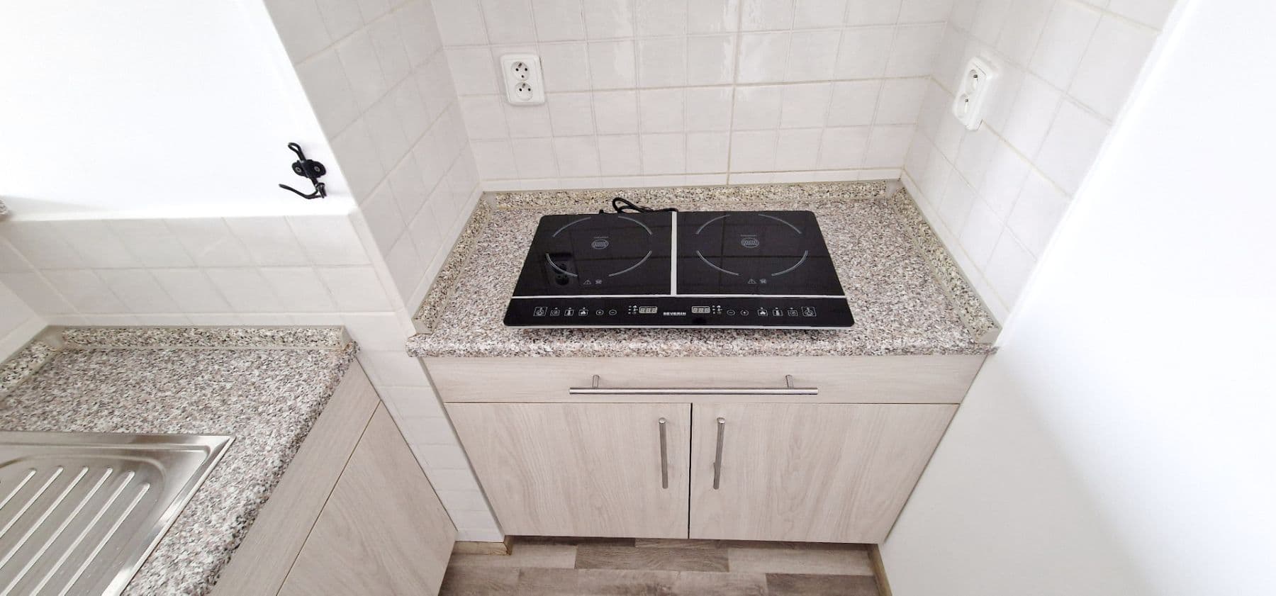 Pronájem bytu 1+kk 46 m², Zdařilá, Praha, Praha Pronájem bytu 1+kk 46 m², Zdařilá, Praha, Praha