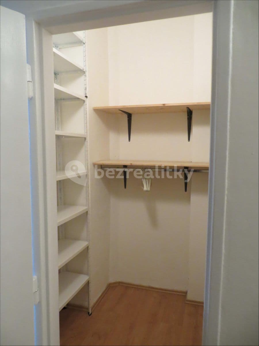 Pronájem bytu 1+1 42 m², Šrobárova, Praha, Praha Pronájem bytu 1+1 42 m², Šrobárova, Praha, Praha