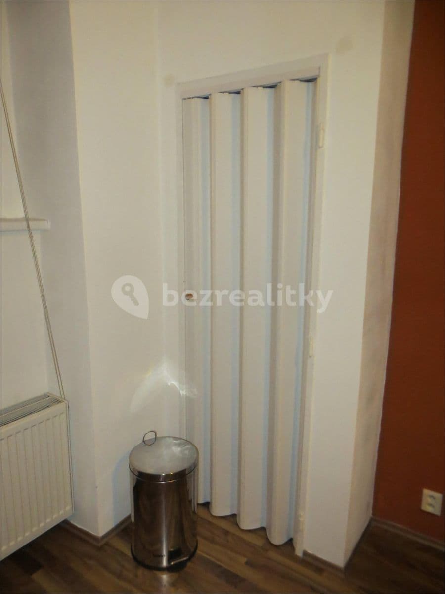 Pronájem bytu 1+1 42 m², Šrobárova, Praha, Praha Pronájem bytu 1+1 42 m², Šrobárova, Praha, Praha