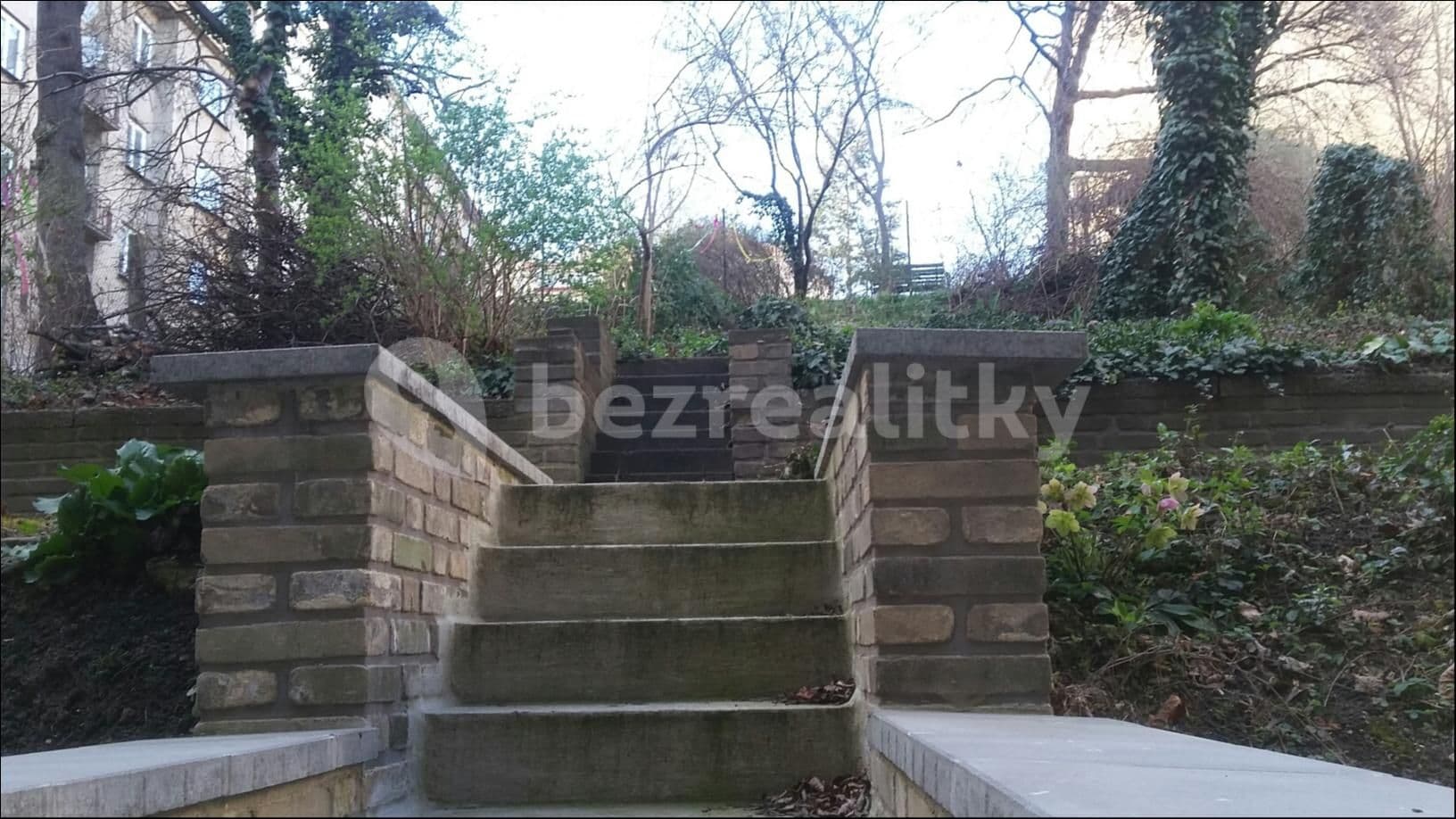 Pronájem bytu 1+1 42 m², Šrobárova, Praha, Praha Pronájem bytu 1+1 42 m², Šrobárova, Praha, Praha