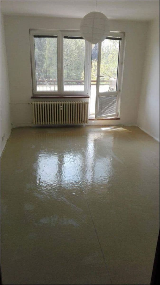 Pronájem bytu 1+1 46 m², Slavíkova, Ostrava, Moravskoslezský kraj Pronájem bytu 1+1 46 m², Slavíkova, Ostrava, Moravskoslezský kraj