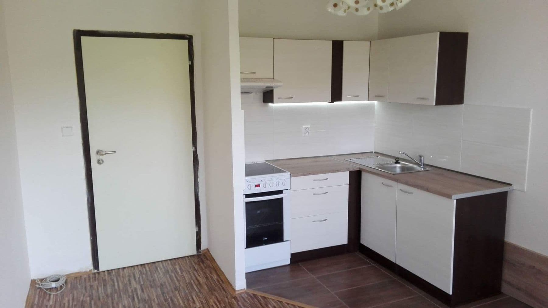 Pronájem bytu 1+1 46 m², Slavíkova, Ostrava, Moravskoslezský kraj Pronájem bytu 1+1 46 m², Slavíkova, Ostrava, Moravskoslezský kraj