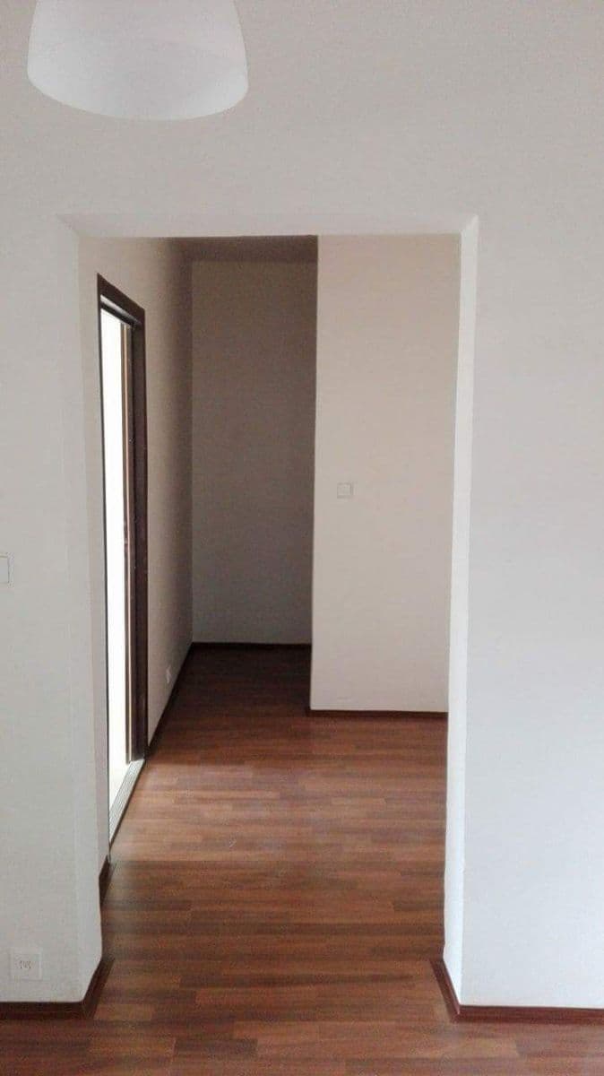 Pronájem bytu 1+1 46 m², Slavíkova, Ostrava, Moravskoslezský kraj Pronájem bytu 1+1 46 m², Slavíkova, Ostrava, Moravskoslezský kraj