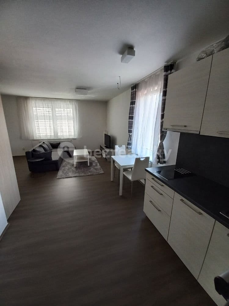 Pronájem bytu 1+kk 40 m², Kvítková, Zlín, Zlínský kraj Pronájem bytu 1+kk 40 m², Kvítková, Zlín, Zlínský kraj