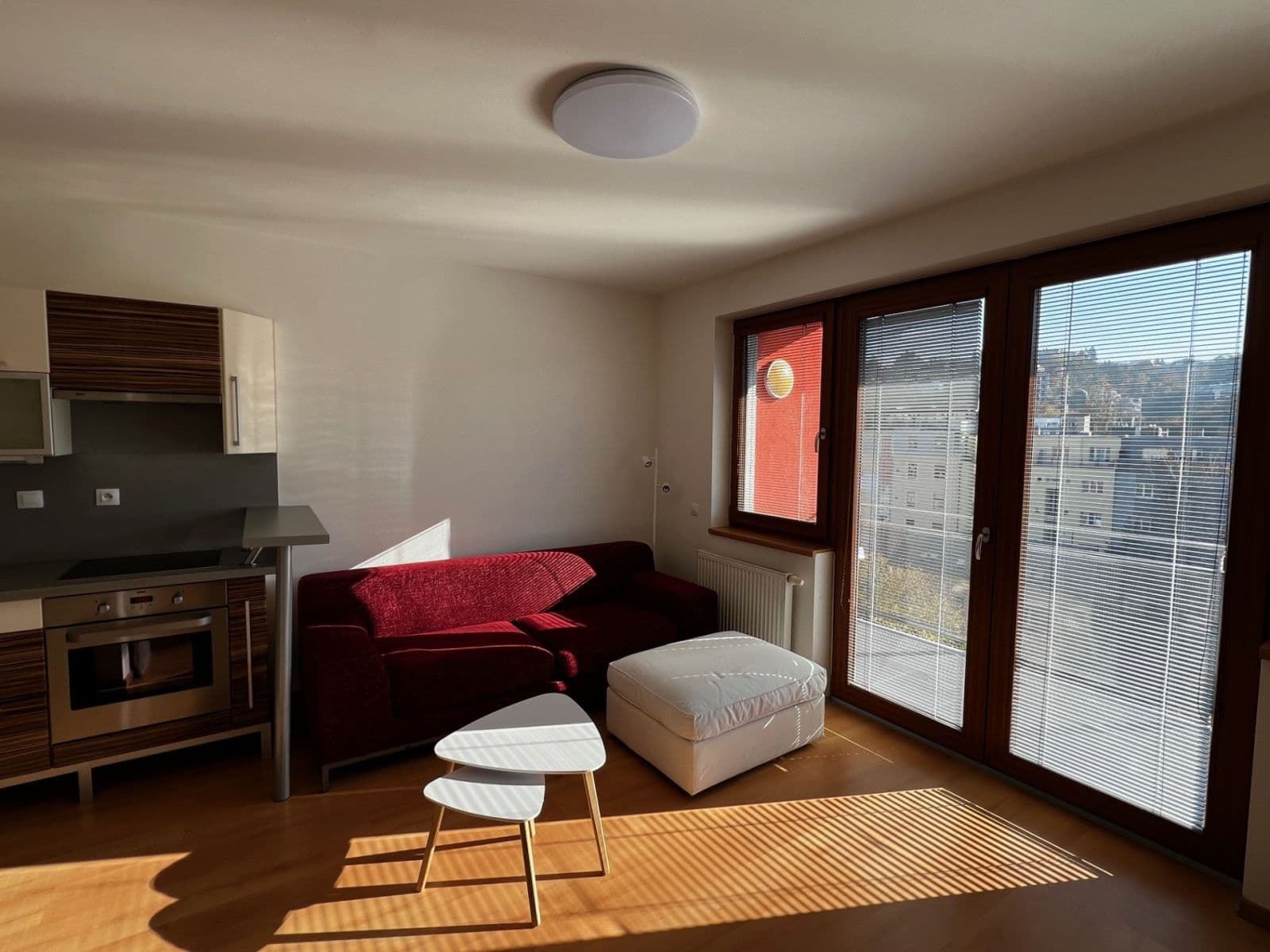 Pronájem bytu 1+kk 38 m², Plzeňská, Praha, Praha Pronájem bytu 1+kk 38 m², Plzeňská, Praha, Praha