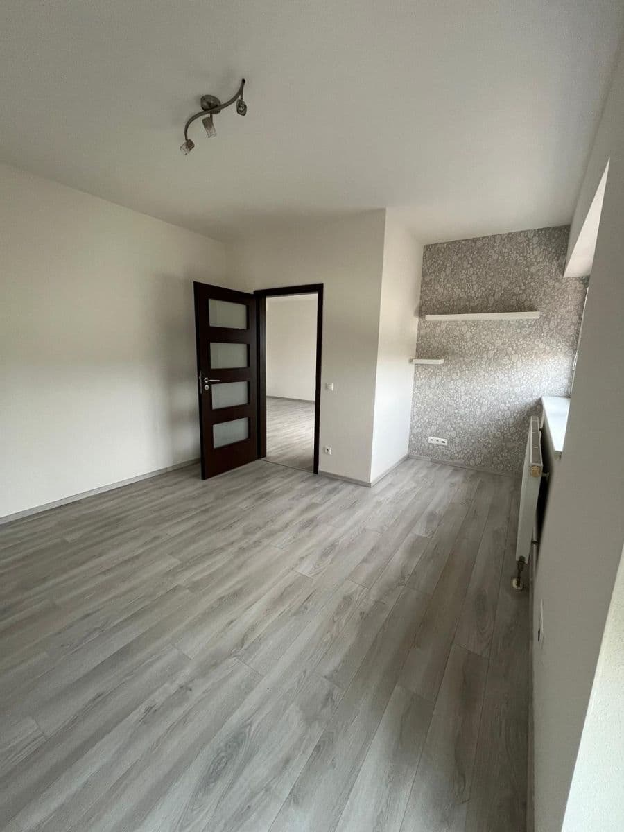 Pronájem bytu 2+kk 57 m², U Velkého rybníka, Plzeň, Plzeňský kraj Pronájem bytu 2+kk 57 m², U Velkého rybníka, Plzeň, Plzeňský kraj