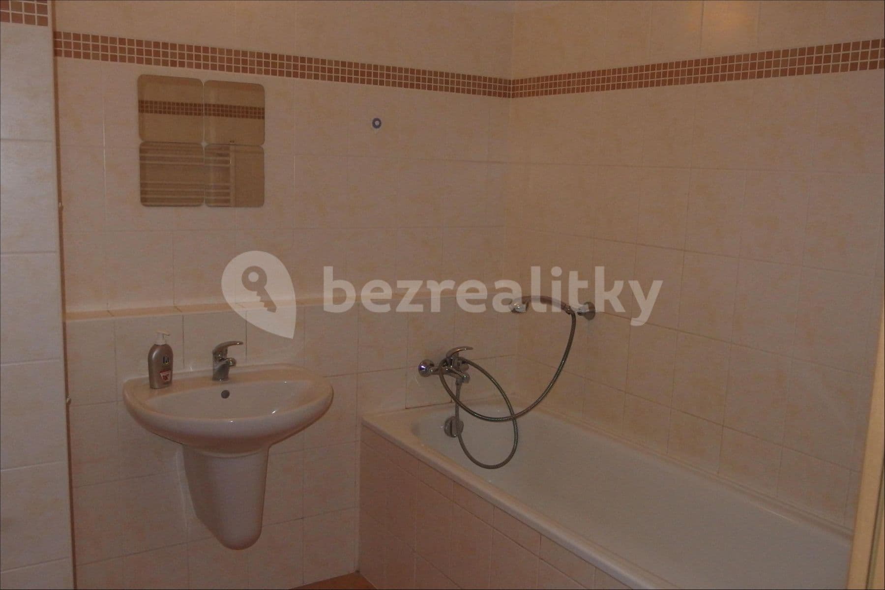 Pronájem bytu 1+kk 35 m², Nadační, Brno, Jihomoravský kraj Pronájem bytu 1+kk 35 m², Nadační, Brno, Jihomoravský kraj