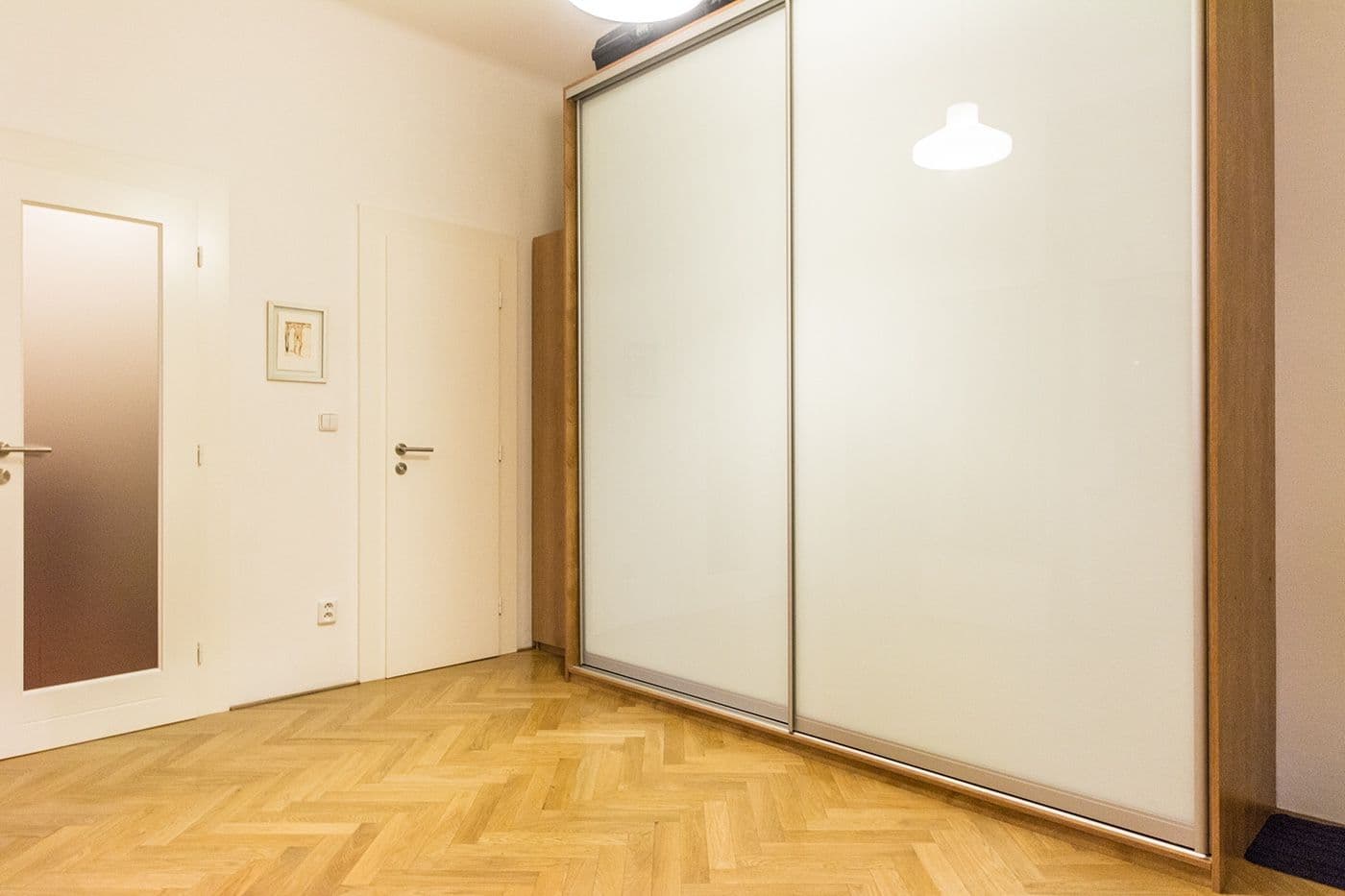 Pronájem bytu 2+1 72 m², Náměstí Jiřího z Lobkovic, Praha, Praha Pronájem bytu 2+1 72 m², Náměstí Jiřího z Lobkovic, Praha, Praha