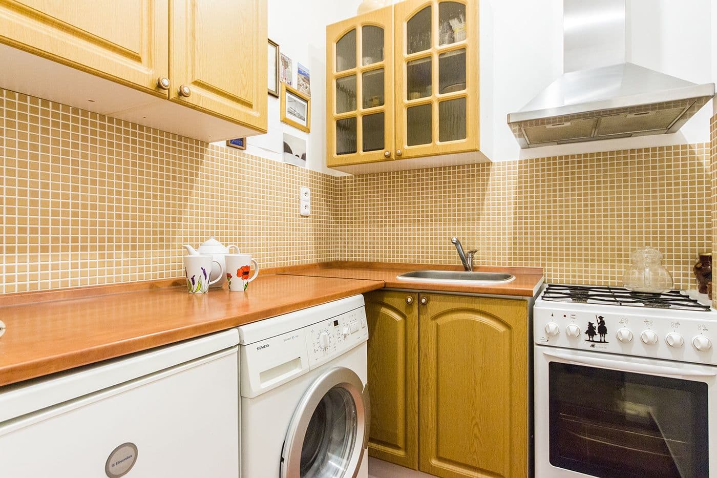 Pronájem bytu 2+1 72 m², Náměstí Jiřího z Lobkovic, Praha, Praha Pronájem bytu 2+1 72 m², Náměstí Jiřího z Lobkovic, Praha, Praha