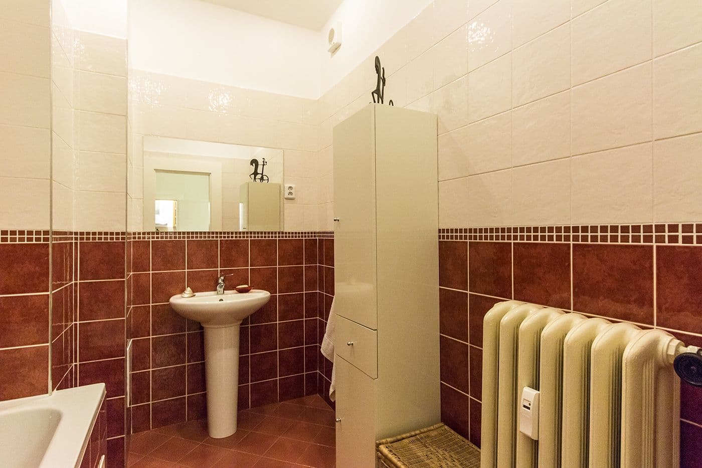 Pronájem bytu 2+1 72 m², Náměstí Jiřího z Lobkovic, Praha, Praha Pronájem bytu 2+1 72 m², Náměstí Jiřího z Lobkovic, Praha, Praha