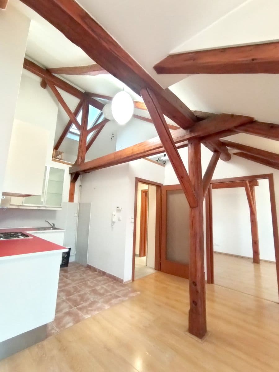 Pronájem bytu 2+kk 55 m², Klapkova, Praha, Praha Pronájem bytu 2+kk 55 m², Klapkova, Praha, Praha