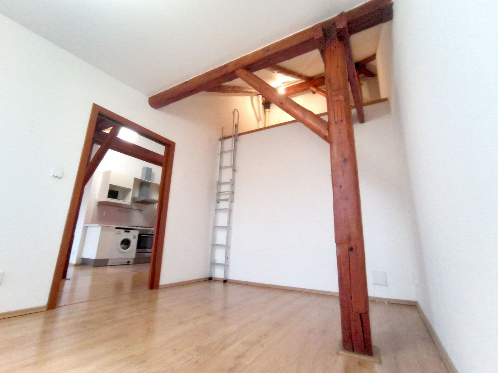 Pronájem bytu 2+kk 55 m², Klapkova, Praha, Praha Pronájem bytu 2+kk 55 m², Klapkova, Praha, Praha