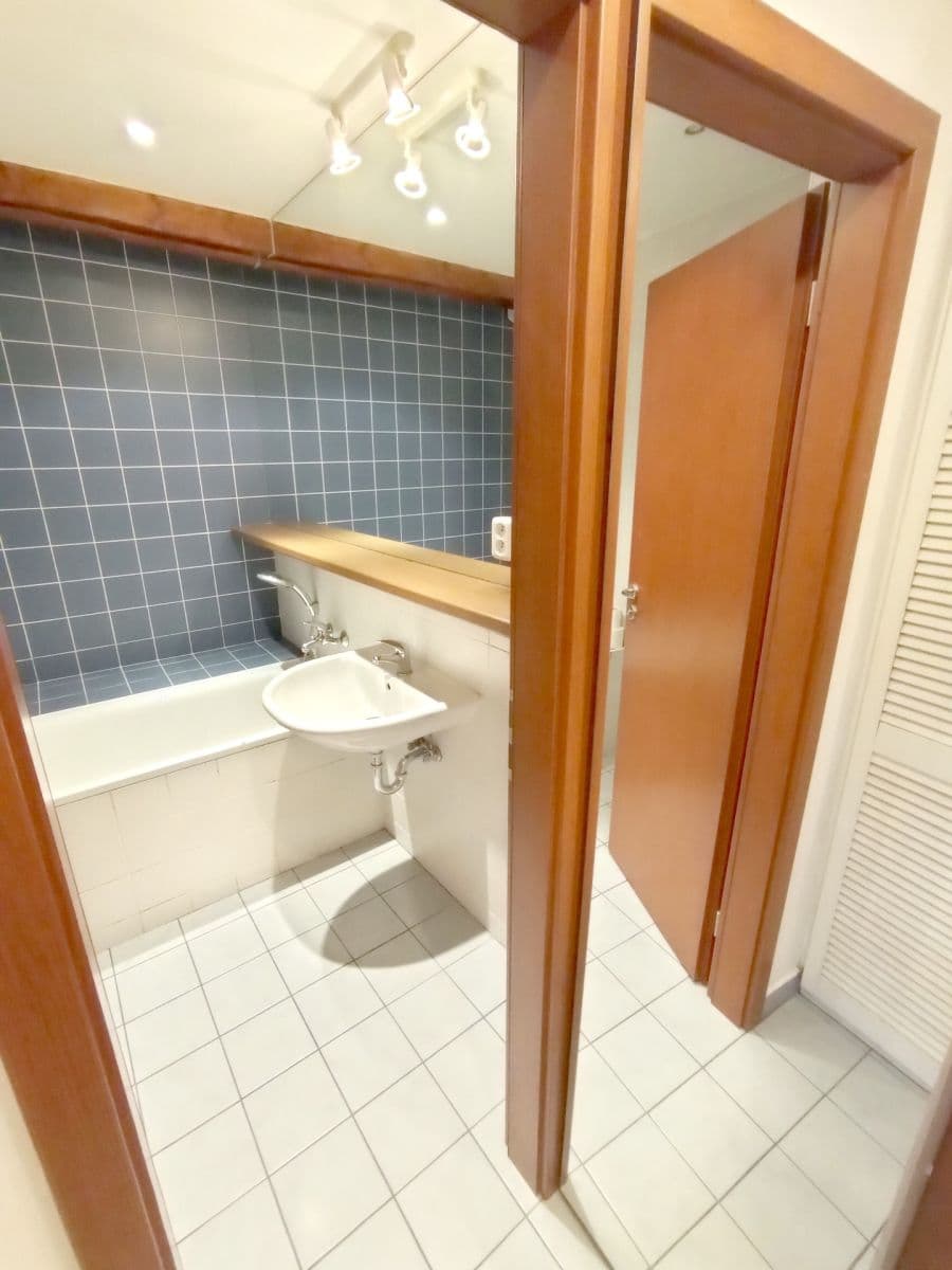 Pronájem bytu 2+kk 55 m², Klapkova, Praha, Praha Pronájem bytu 2+kk 55 m², Klapkova, Praha, Praha